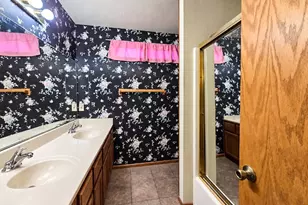 14760 Hopland, Victorville, CA 92394 - Photo 17
