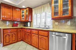 560 N Driftwood, Rialto, CA 92376 - Photo 11