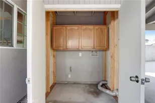 6107 Meridian St, Los Angeles, CA 90042 - Photo 41