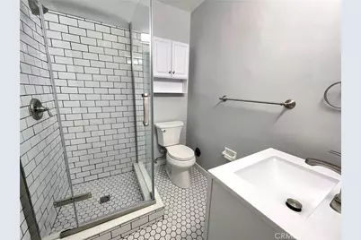 449 Redondo Avenue, Long Beach, CA 90814 - Photo 23
