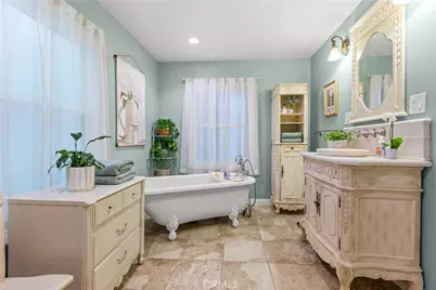 2647 E Wilson Avenue, Orange, CA 92867 - Photo 25