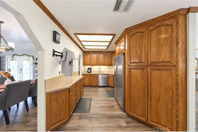 13219 Azores, Sylmar, CA 91342 - Photo 19