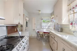 5233 E Broadway, Long Beach, CA 90803 - Photo 11