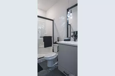 15874 Caterpillar, Fontana, CA 92336 - Photo 13