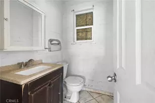 725 S Main St, Santa Ana, CA 92701 - Photo 15