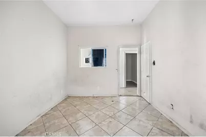 725 S Main Street, Santa Ana, CA 92701 - Photo 31