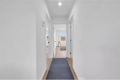 9611 S Vermont Ave, Los Angeles, CA 90044 - Photo 23