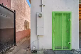 9611 S Vermont Ave, Los Angeles, CA 90044 - Photo 11