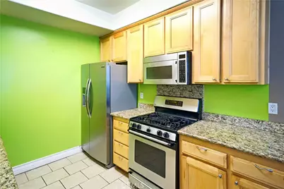 10623 Moorpark, North Hollywood, CA 91602 - Photo 11