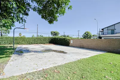 833 Amberwood, Santa Ana, CA 92703 - Photo 23