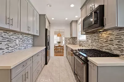 9013 Borson, Downey, CA 90242 - Photo 5