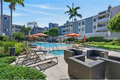 8162 Manitoba #120, Playa del Rey, CA 90293 - Photo 1