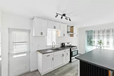 1900 W. Artesia Blvd #4, Torrance, CA 90504 - Photo 5