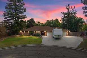 1512 Old Stage St, Bakersfield, CA 93312 - Photo 1