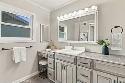 5573 E Oleta, Long Beach, CA 90815 - Photo 25