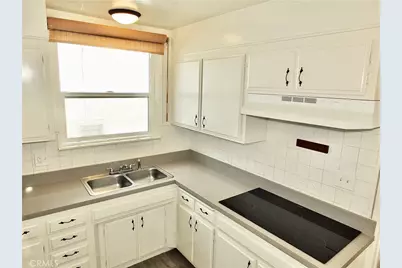 5413 E The Toledo, Long Beach, CA 90803 - Photo 17