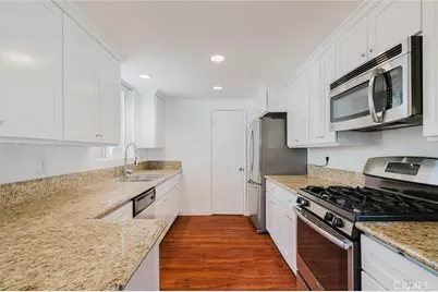 7426 Dempsey Avenue, Van Nuys, CA 91406 - Photo 3