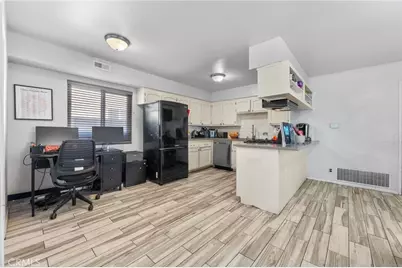 2526 E Van Buren, Carson, CA 90810 - Photo 13