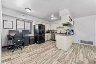 2526 E Van Buren, Carson, CA 90810 - Photo 13