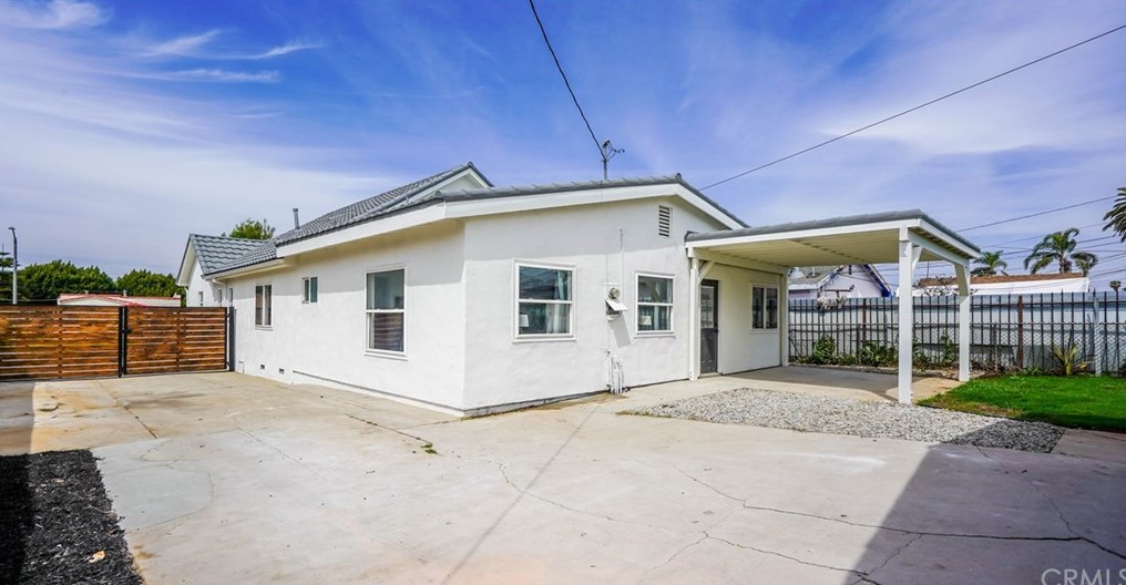 3002 73rd St, Los Angeles CA  90043-5337 exterior