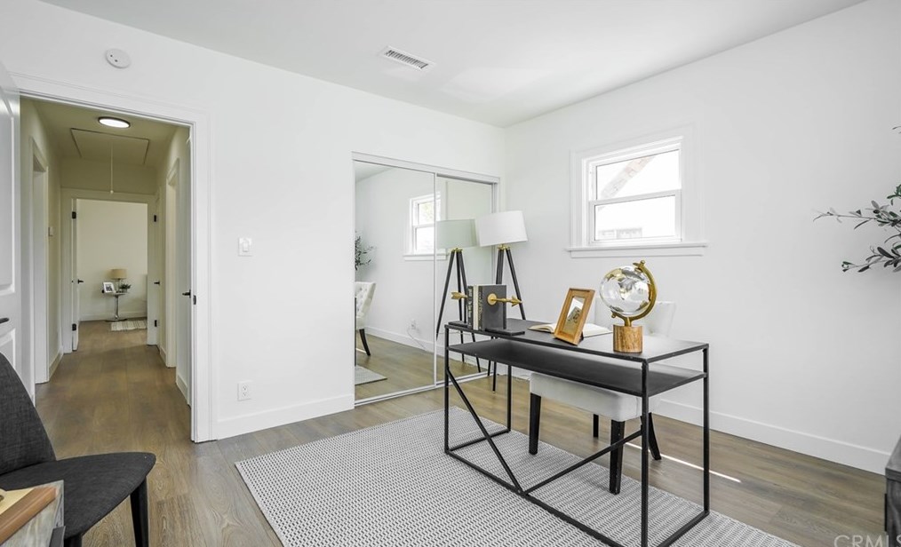 3002 73rd St, Los Angeles CA  90043-5337 exterior