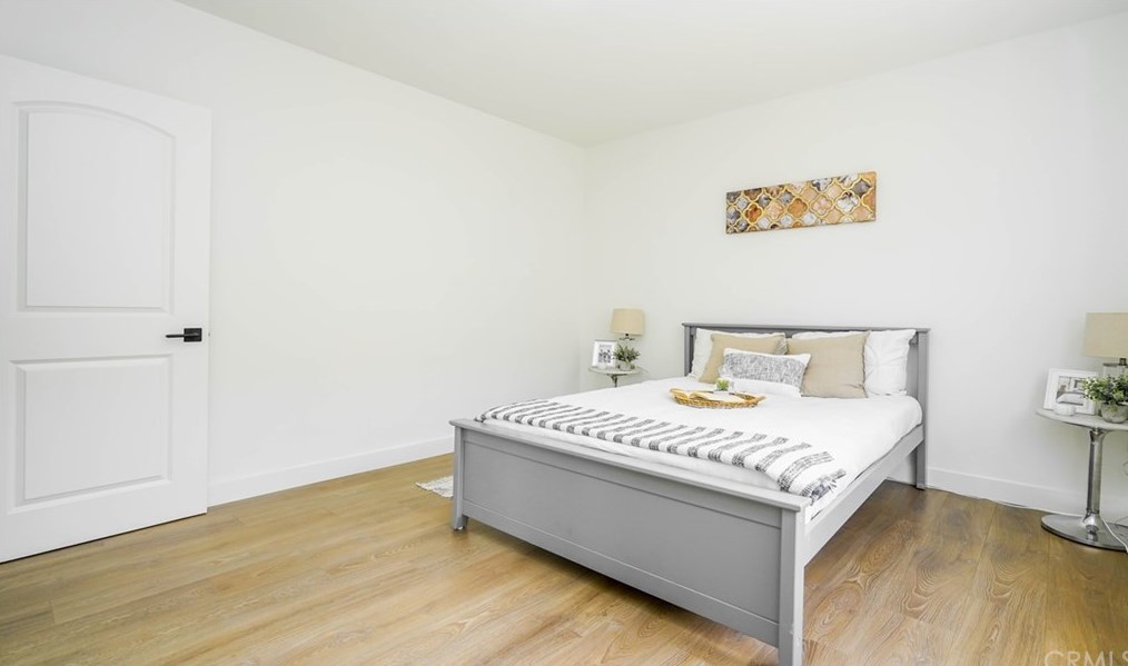 3002 73rd St, Los Angeles CA  90043-5337 exterior