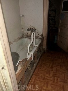 1158 50th St, Los Angeles CA  90011-4214 exterior