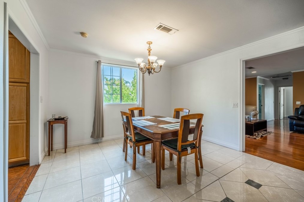 550 Ladera St, Pasadena CA  91104-2248 exterior