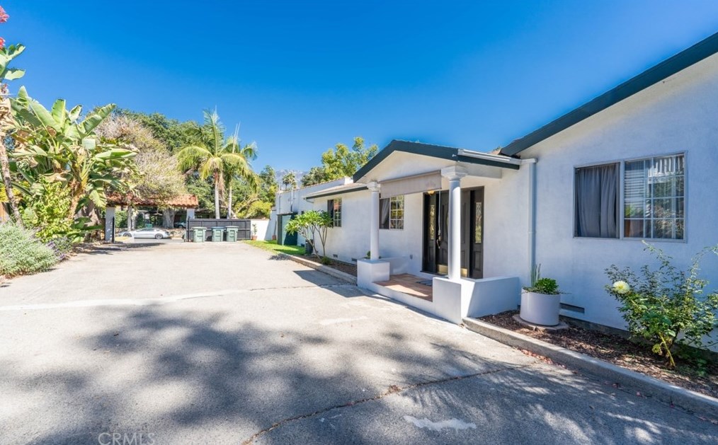 550 Ladera St, Pasadena CA  91104-2248 exterior