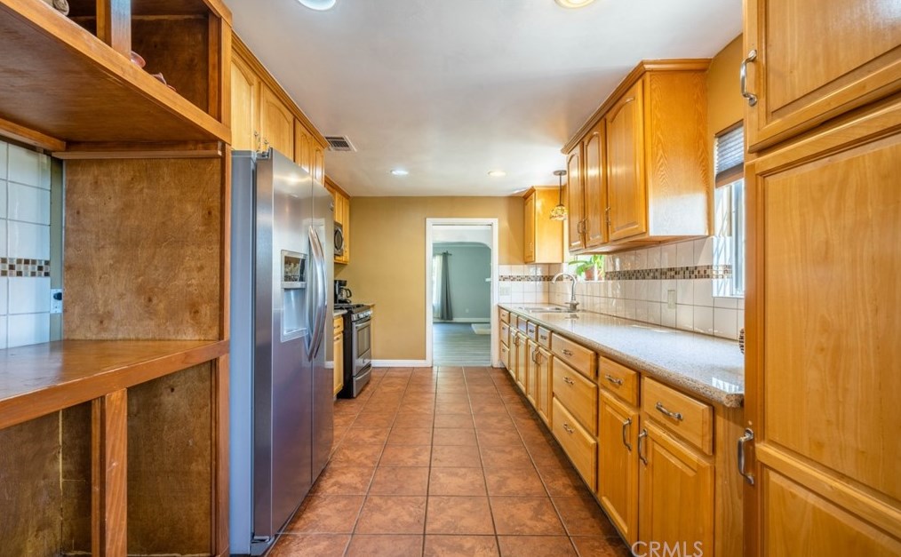 550 Ladera St, Pasadena CA  91104-2248 exterior