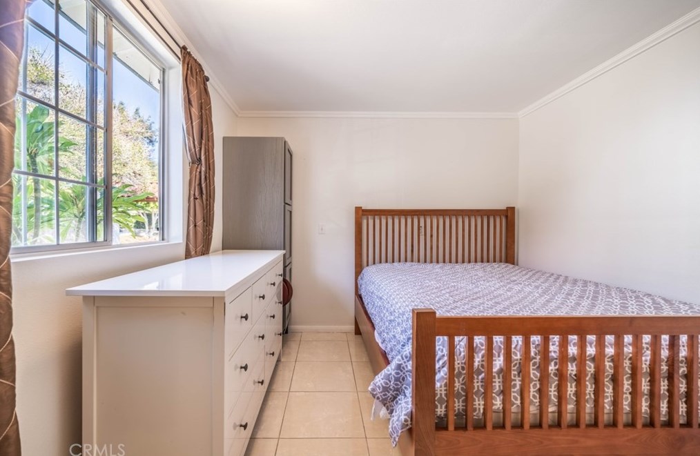 550 Ladera St, Pasadena CA  91104-2248 exterior