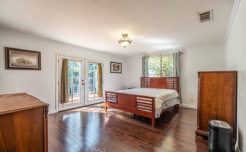 550 Ladera St, Pasadena CA  91104-2248 exterior