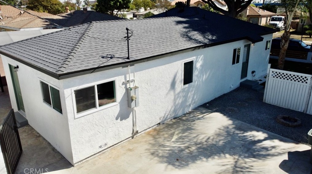 2171 Cowlin Ave, Los Angeles CA  90040-1338 exterior