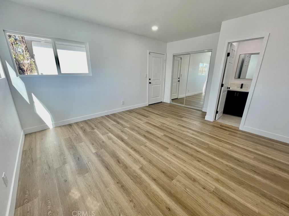 2171 Cowlin Ave, Los Angeles CA  90040-1338 exterior