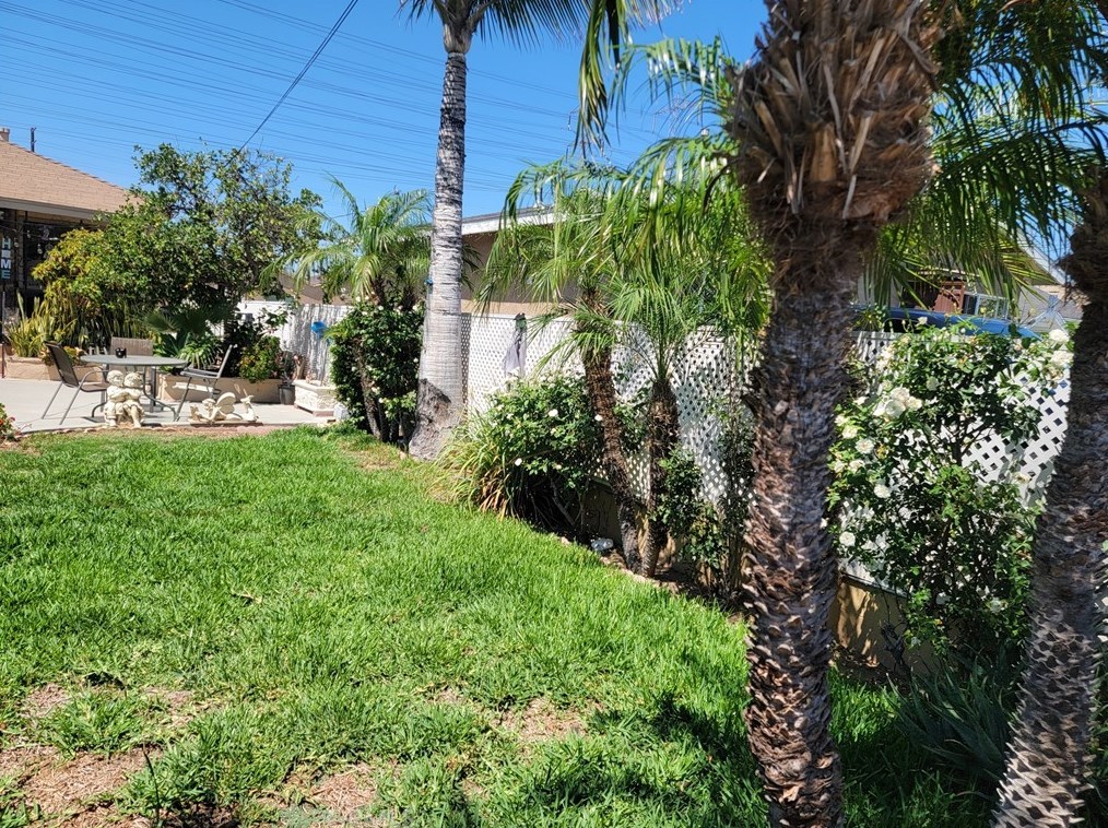 753 Saybrook Ave, Los Angeles CA  90022-3619 exterior