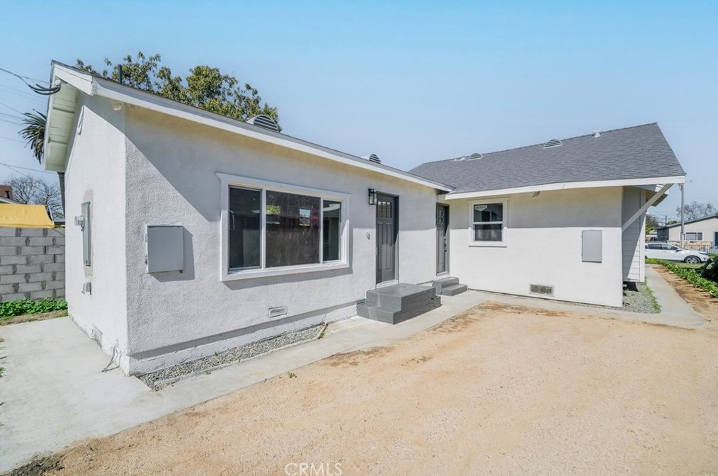 1544 57th St, Los Angeles CA  90011-5024 exterior
