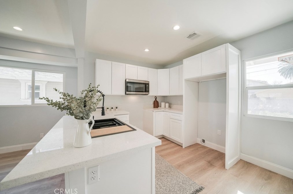 1544 57th St, Los Angeles CA  90011-5024 exterior