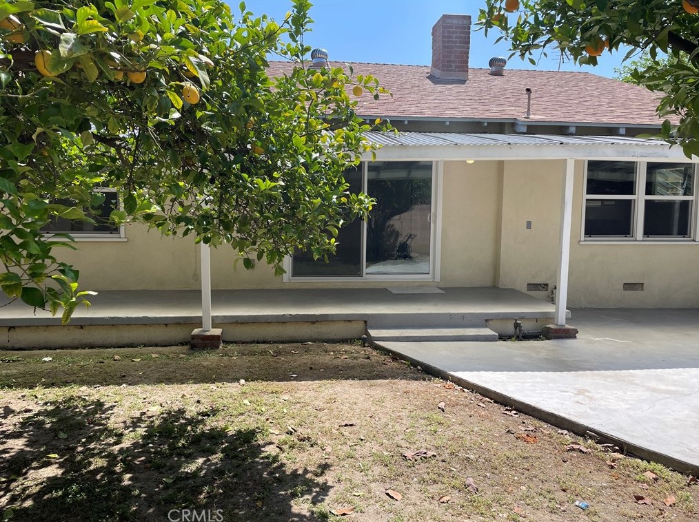 7419 Donna Ave, Los Angeles CA  91335-2508 exterior