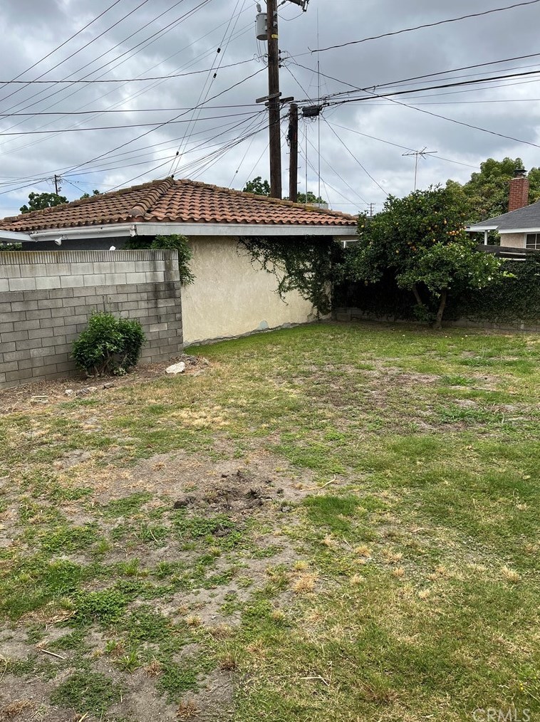 13309 Alburtis Ave, Norwalk CA  90650-2830 exterior