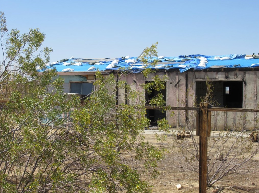 64654 Sun Mesa Rd, Joshua Tree CA  92252-4434 exterior