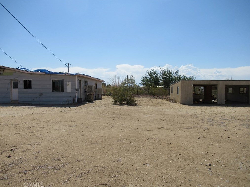 64654 Sun Mesa Rd, Joshua Tree CA  92252-4434 exterior
