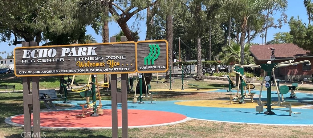 916 Bonnie Brae St, Los Angeles CA  90026-4924 exterior