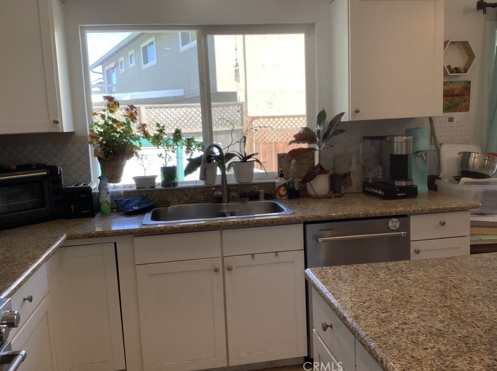 1632 Caulfield Ln, Petaluma CA  94954-4552 exterior