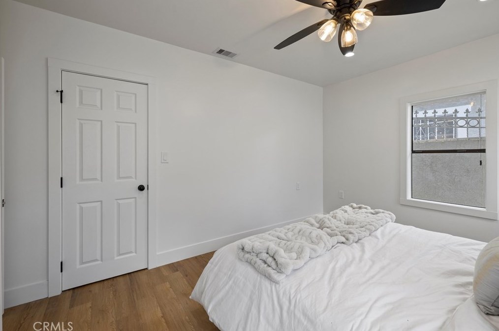 5415 8th Ave, Los Angeles CA  90043-2517 exterior