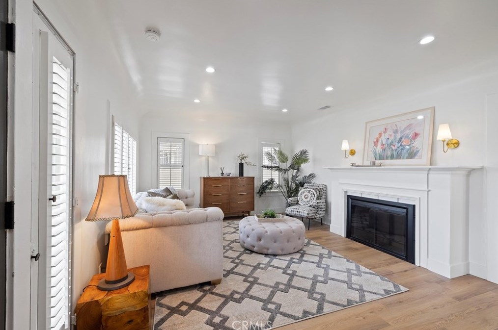 5415 8th Ave, Los Angeles CA  90043-2517 exterior