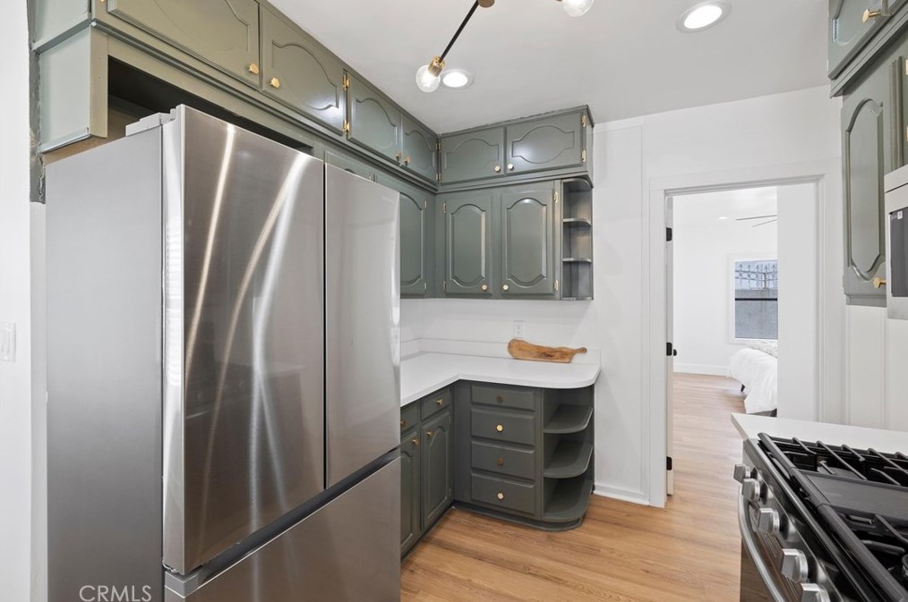 5415 8th Ave, Los Angeles CA  90043-2517 exterior