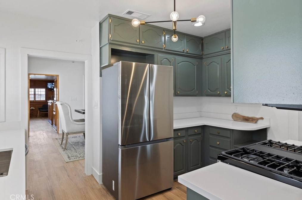 5415 8th Ave, Los Angeles CA  90043-2517 exterior