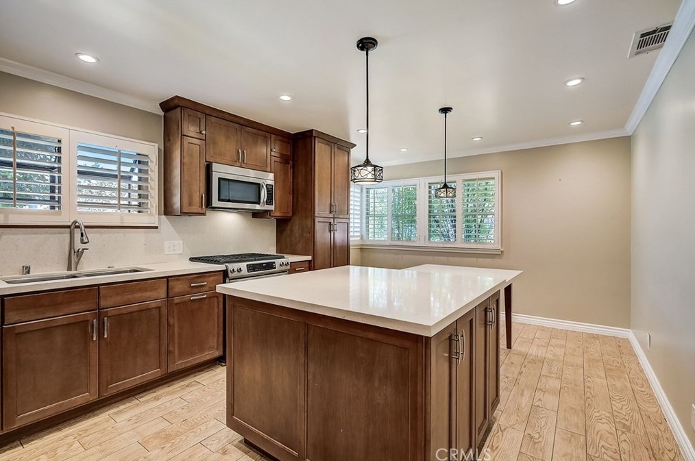 630 California St, El Segundo CA 90245-3215 exterior