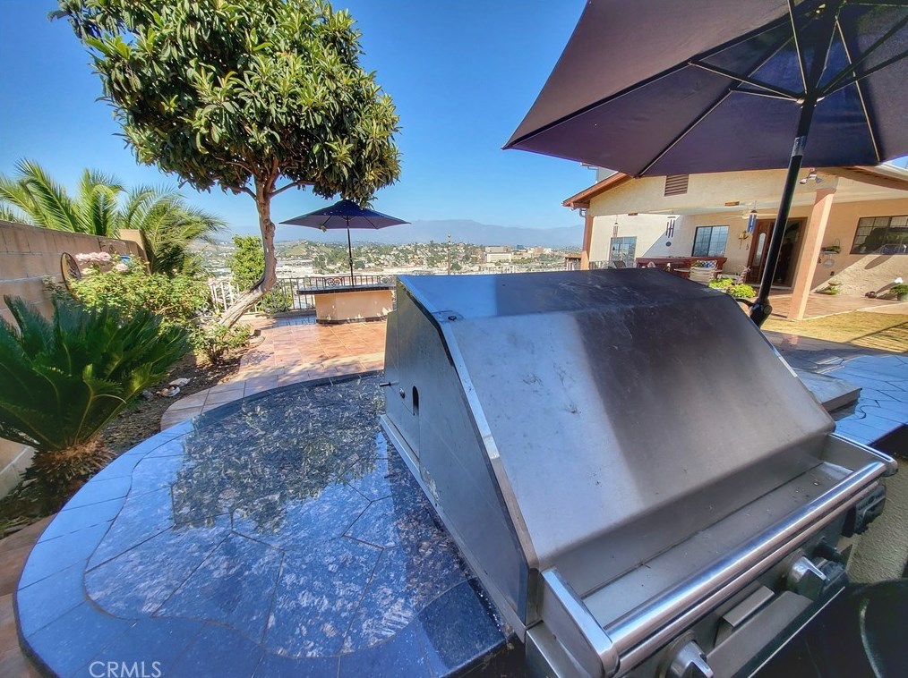 3976 Dwiggins St, Los Angeles CA  90063-1716 exterior