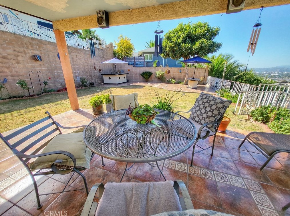 3976 Dwiggins St, Los Angeles CA  90063-1716 exterior